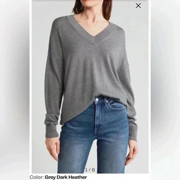 Treasure & Bond Relaxed V-Neck Sweater NWOT large - Picture 1 of 6